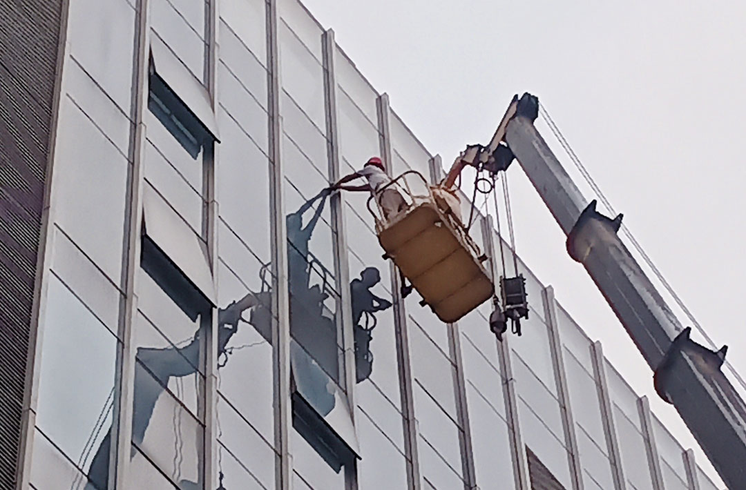 玻璃幕墻更換價格多少